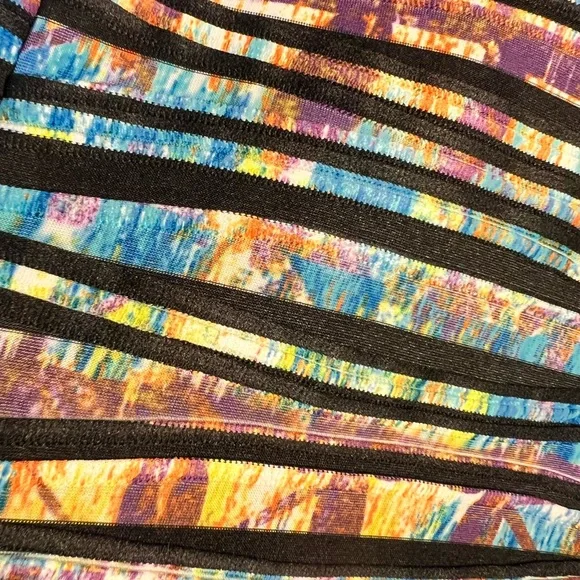 Multiples Vibrant Striped  Artsy long sleeve statement buttons  business blzer - Picture 10 of 11